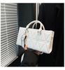 New high-end small bag, new fashionable versatile portable small square bag, broadband messenger bag.
