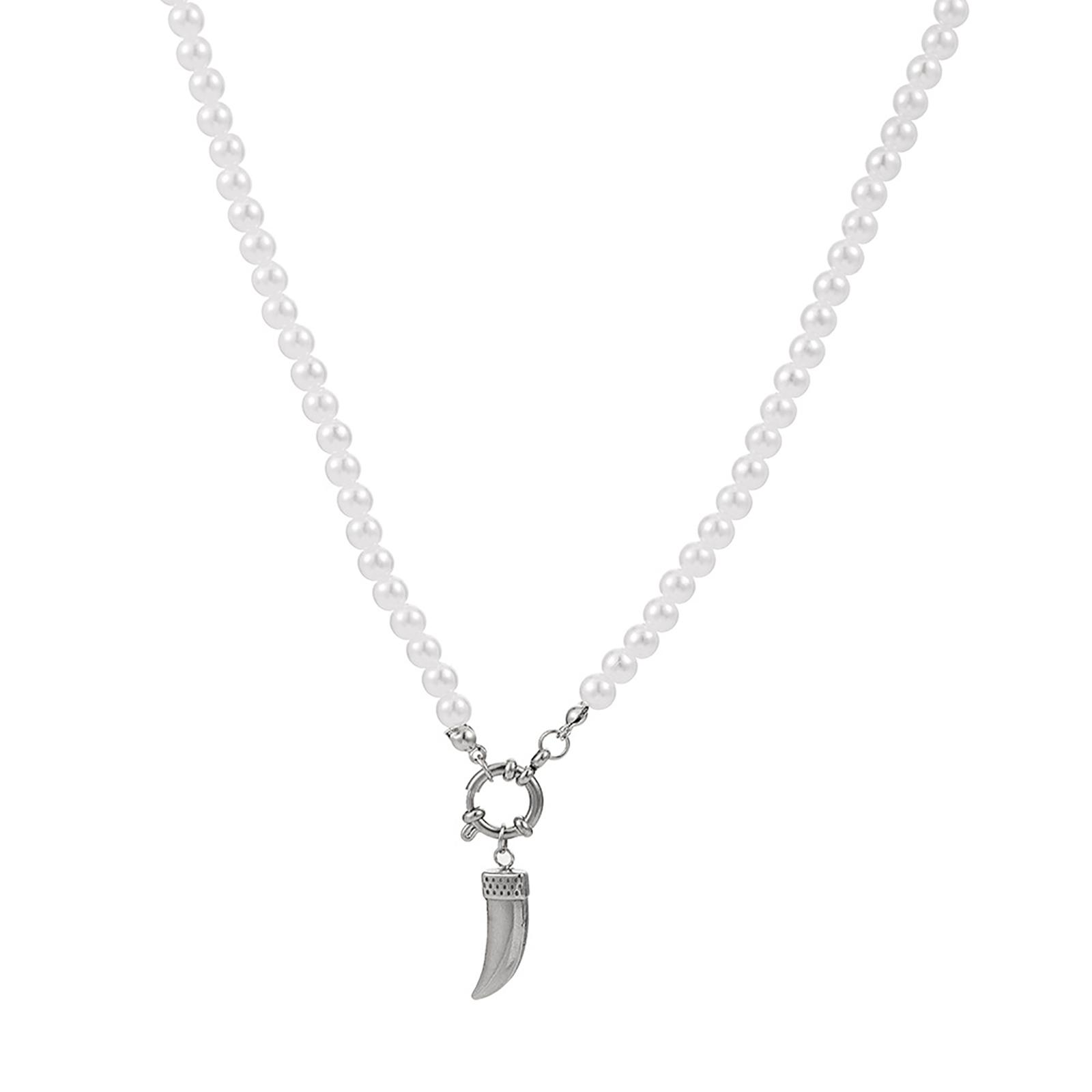 Exquisite Pendant Necklace Accessory Dainty Pendant Necklace Charm Graceful Pearls Beaded Neckchain for Fashioniasts 1