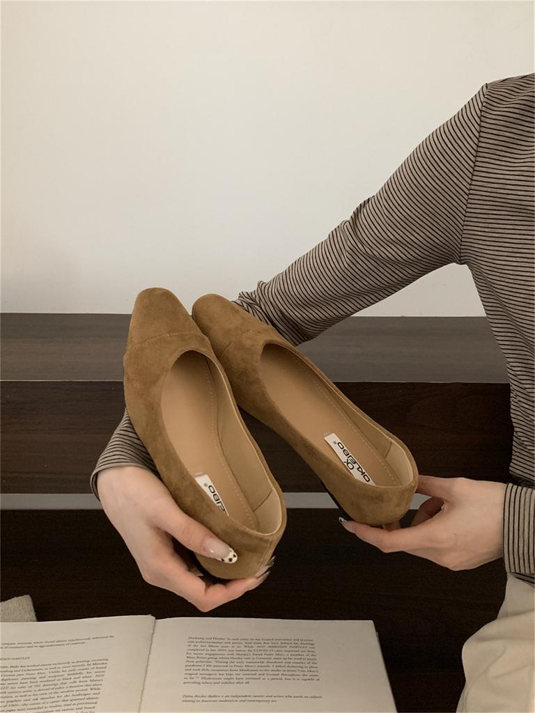 French Retro Style Splicing Flat-soled Single Shoes Women's 2025 New Maillard Fashion Versatile Soft-soled Shallow-mouth Grandma Shoes