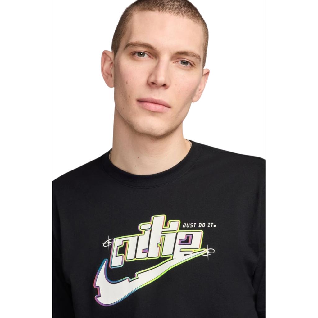 Nike Sportswear Tee, Mens black T-shirt