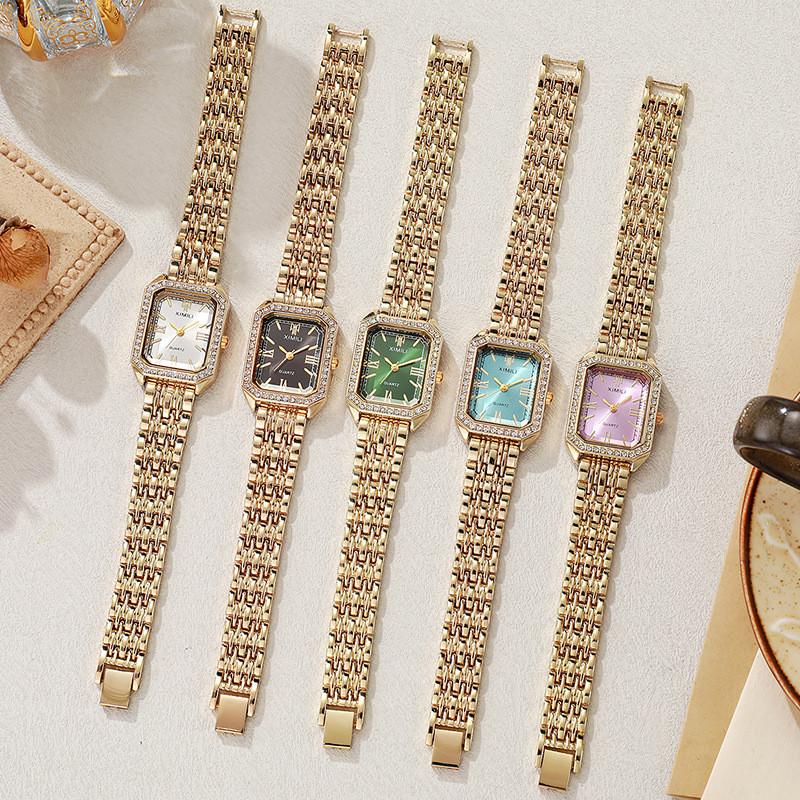 Elegant Ladies Quartz Watch With Diamond Accents For Casual Wear