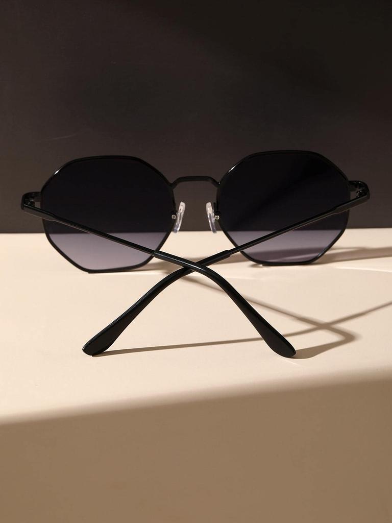 1PCS Fashion Geometric Metal Frame Sunglasses For Women Men UV Protection Daily Life Shades Eyewear Accessories