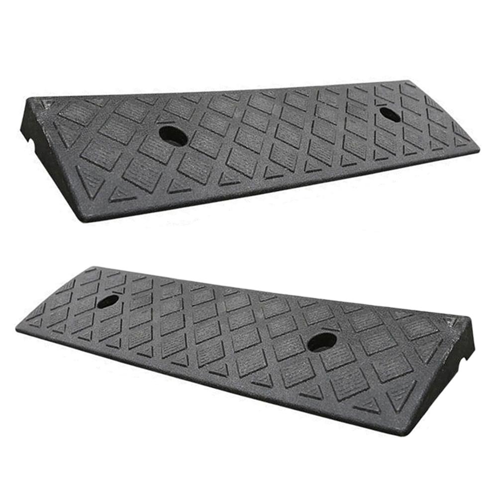 2 PC Plastic Kerb Ramp Non-Slip Threshold Ramp 30mm Height For Cars Going Uphill Plastic Roadside Slope Accessories