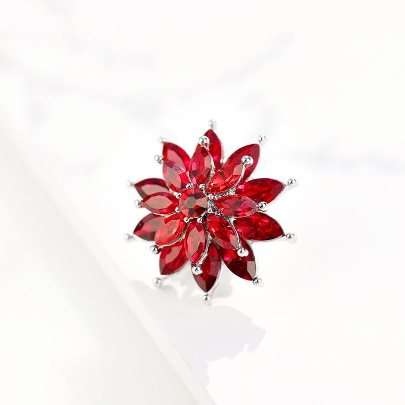 Bo Xin Yun Snowflake Crystal-Embroidered Horsehair Brooch for Women