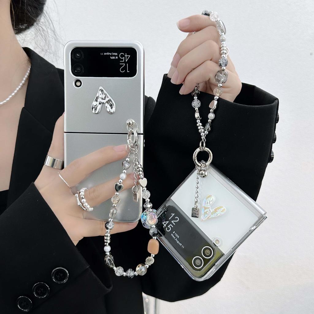 Ins 3d Relif Love Cartoon Bracelet Crystal Pc Hard Back Cover For Samsung Z Flip 4 3 5g Phone Case For Galaxy Flip3 Flip4 Capa