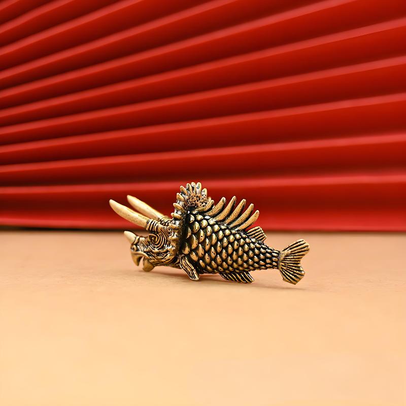 

Brass Fish Figurines Retro Lucky Animal Statue Miniatures Ornament Home Decor Desk Decoration Tea Pet Cute Gifts