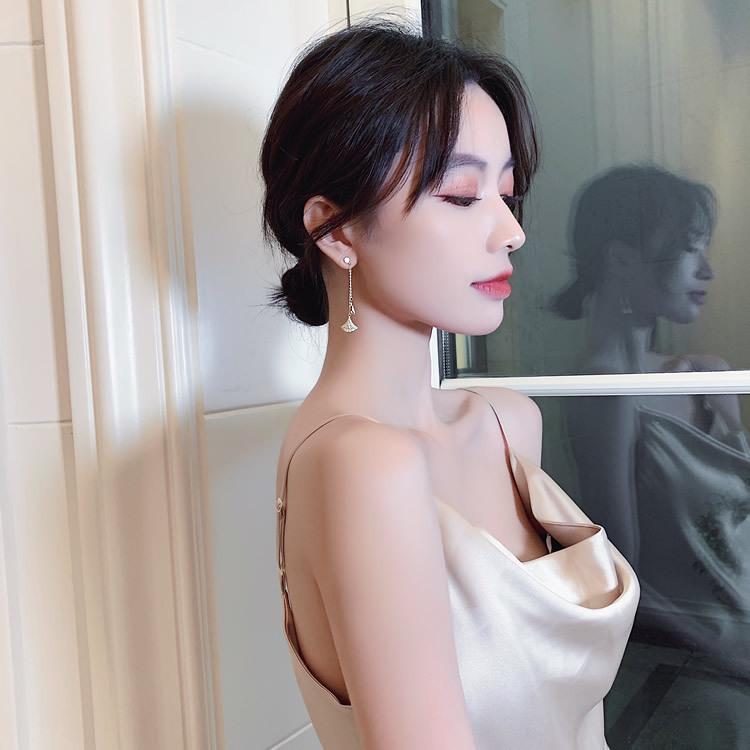 Korean Crystal Fan-Shaped Tassel Earrings In S925 Silver for Women