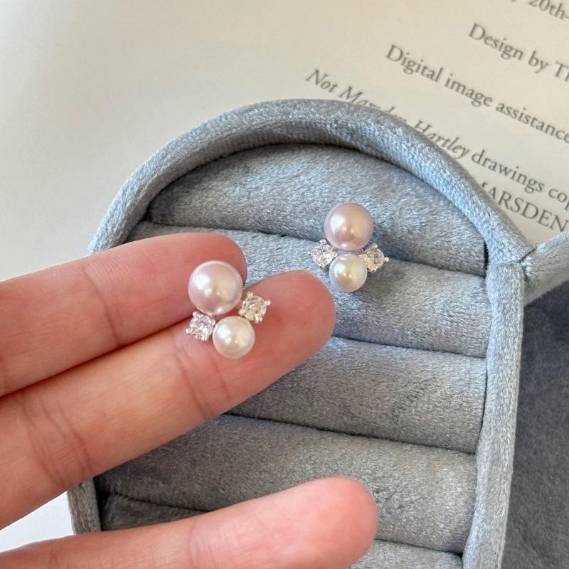 

French gentle pink pearl zircon stud earrings women s new niche design earrings light luxury high-end earrings