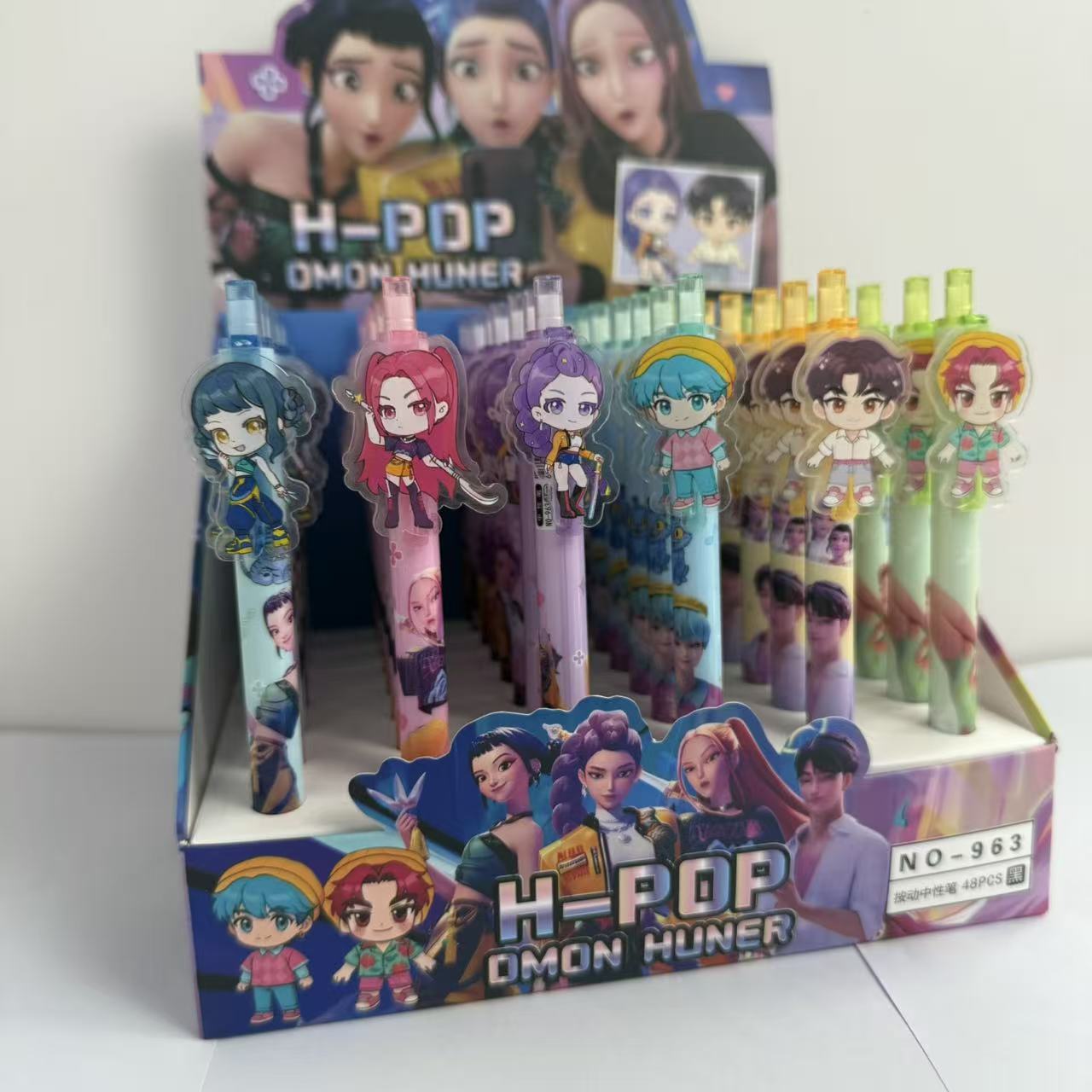 

12/24Pcs K-Pop Demon Hunter Huntrix Rumi Zoey Anime Character 0.5mm Black Gel Pen Student Writing Pen Fit designed for School Office -A3258