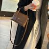 The First Layer of Cowhide Lock Handbag Spring/summer Superior Sense All-in-one Shoulder Bag Commuter Diagonal Bag Women's Bag