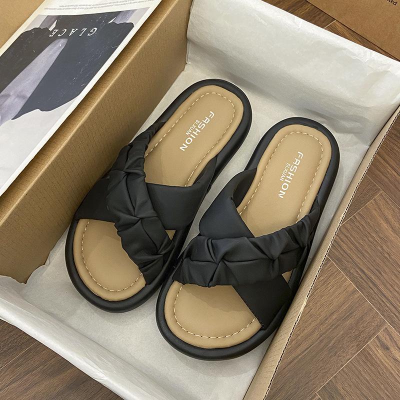 Stepping on shit soft-soled slippers for women's summer outer wear 2025 new non-slip, wear-resistant and versatile casual wheat ear cool slippers