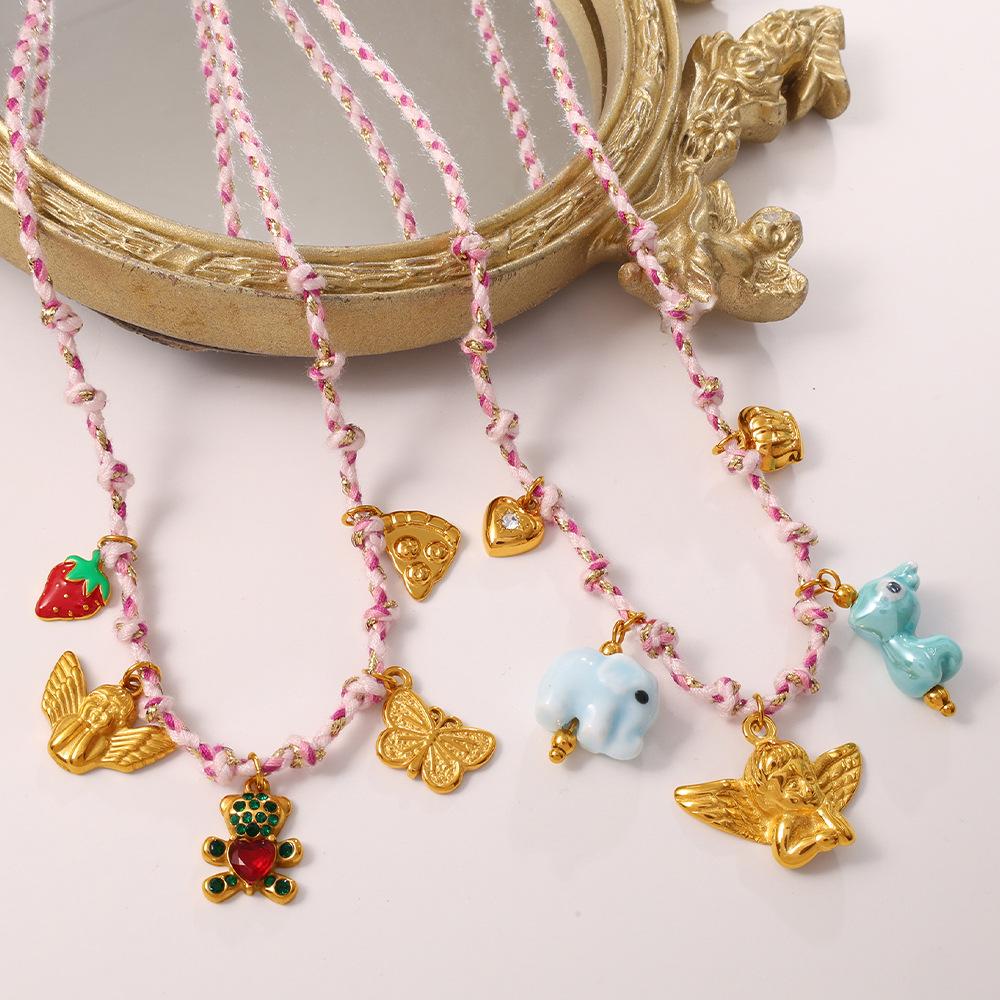 Pink rope bear strawberry necklace butterfly love diamond set sweet and cool niche neck chain bracelet set