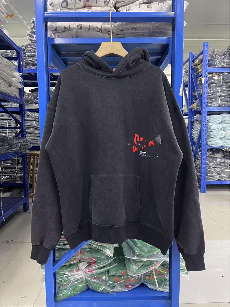 Vintage Distressed Spray-Painted Unisex Hoodie - Retro Loose-Fit