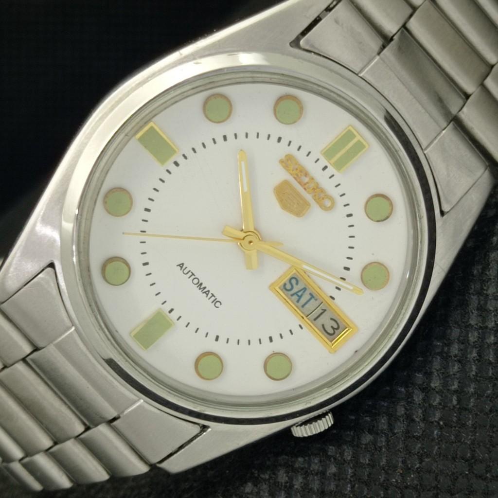 

Б/У винтажные часы SEIKO 5 AUTOMATIC 7019A JAPAN MENS D/D WHITE WATCH 589-a310805-2 SKU589-a310805