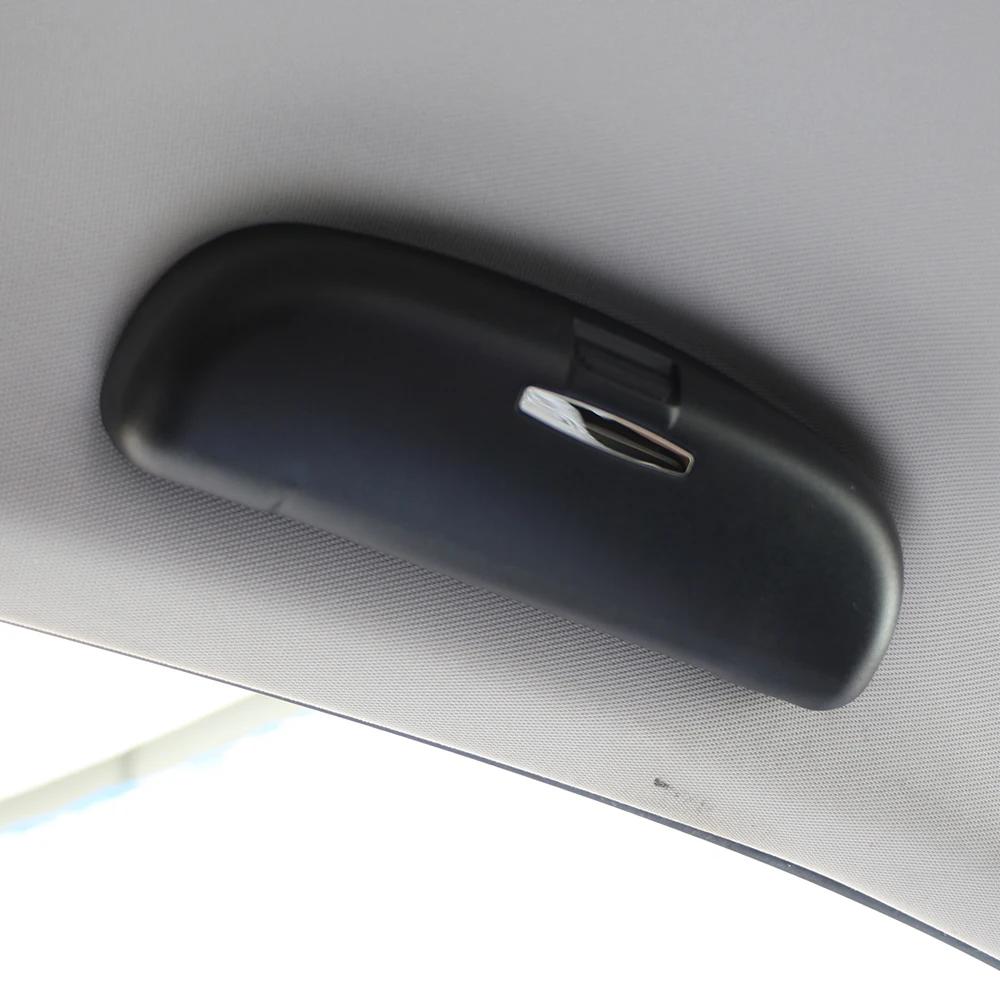 New Car Glasses Holder Sunglasses Storage Box Case for VOLKSWAGEN VW T-ROC TROC 2018 2019 2020 2025 2025 2025 2025 Accessorie