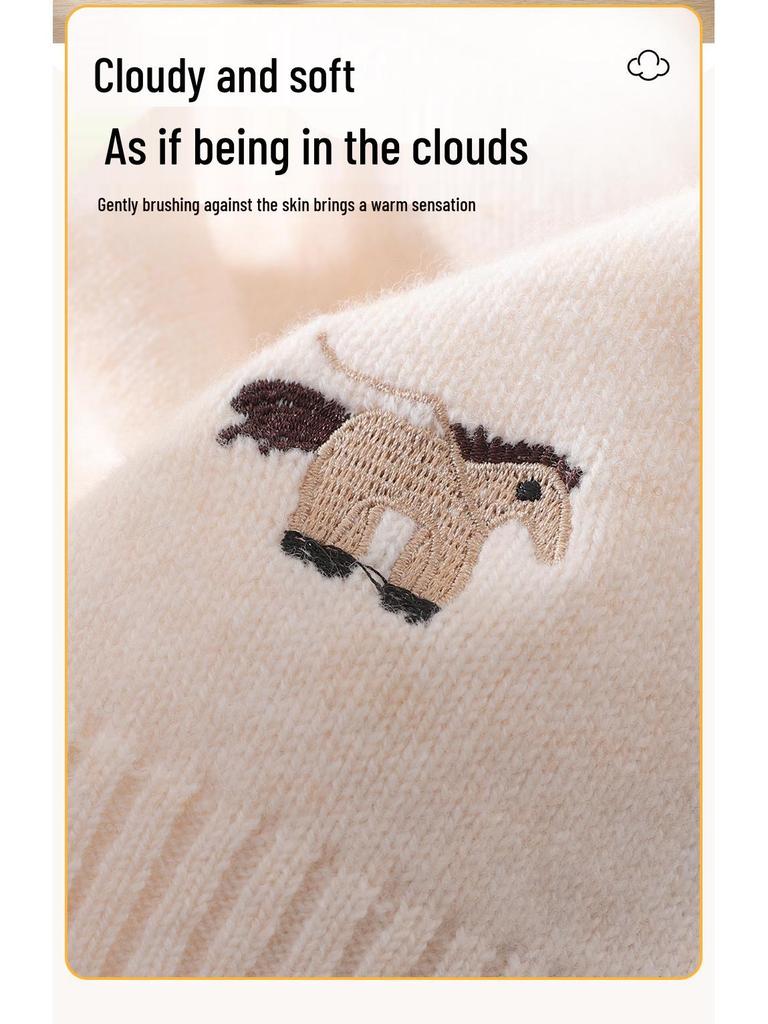 Men's and Girls' Cold-Proof Embroidered Knit Scarf: Fashionable, Versatile, and Warm with Cute Puppy Design for Autumn/Winter.