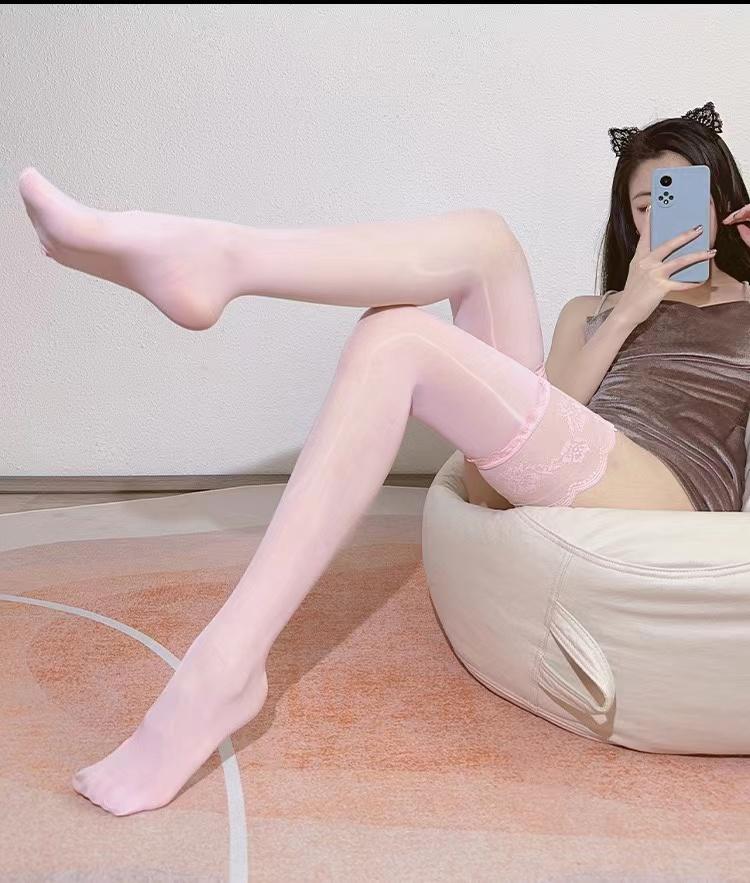 8D Oil Shiny Silk Transparent Medias Women Sexy Lace Top Silicone Hold Up Thigh High Stockings Elastic Nylon Socks