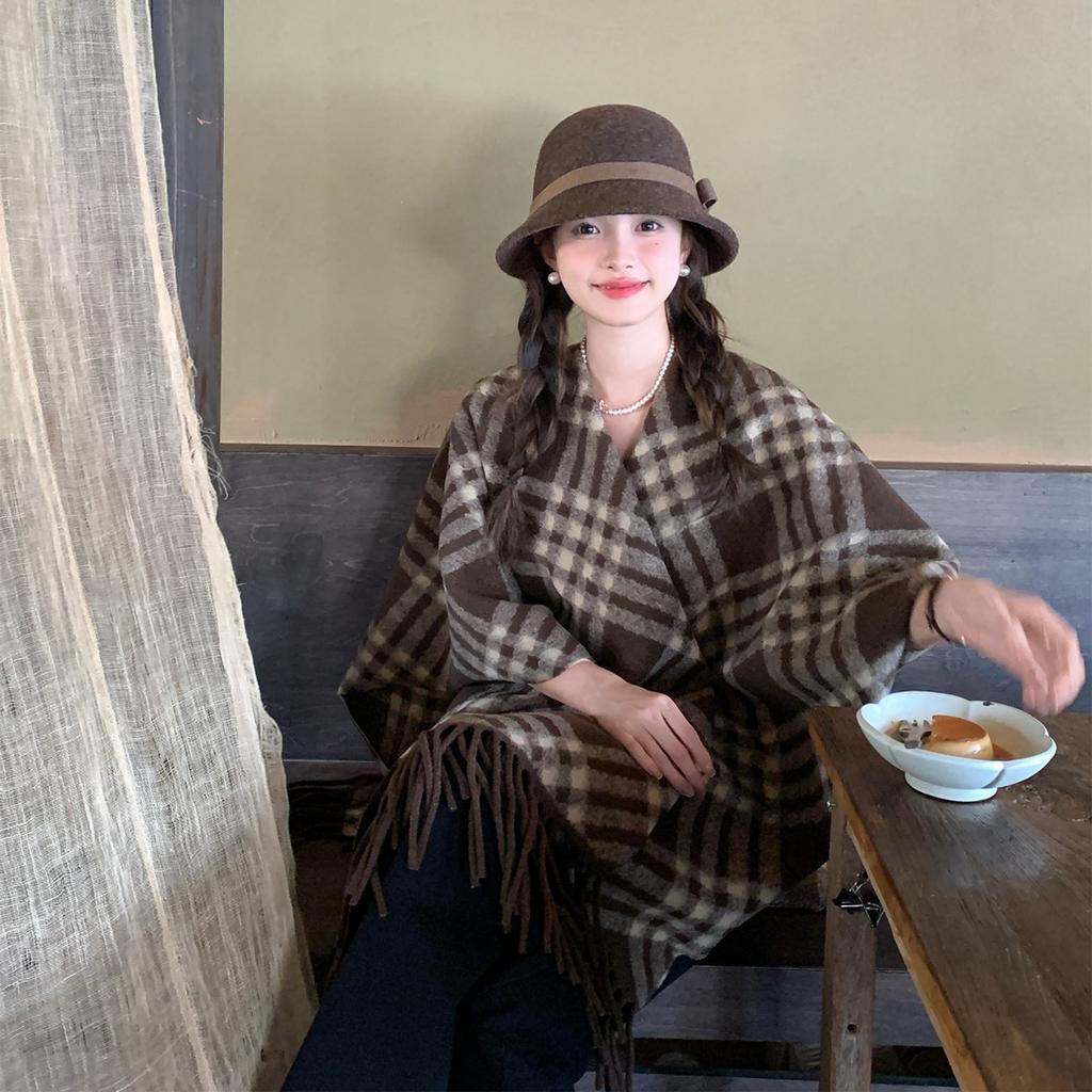 Lazy Autumn and Winter Retro Plaid Shawl for Women with High End Large Scarf Cloak