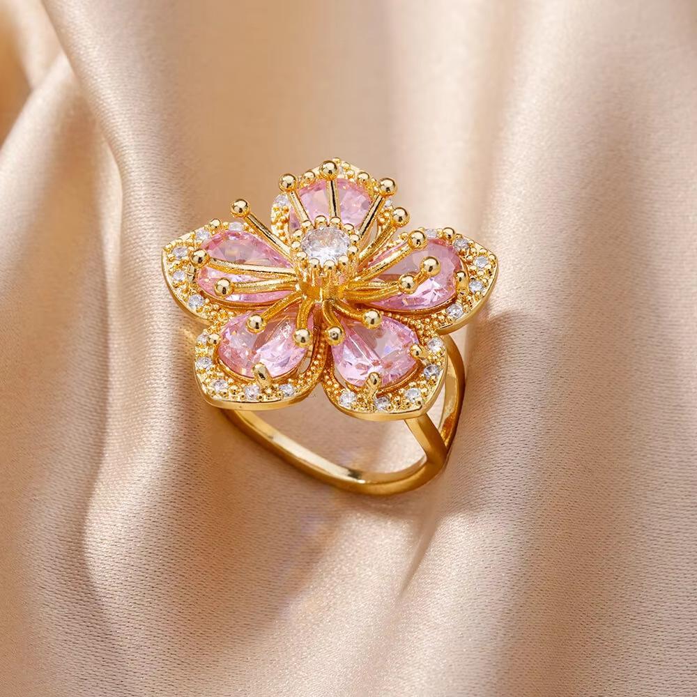 Fashionable Flower Ring, Copper Inlaid with Zircon and Full Diamond Ring, Ladies' Temperament Exquisite Jewelry