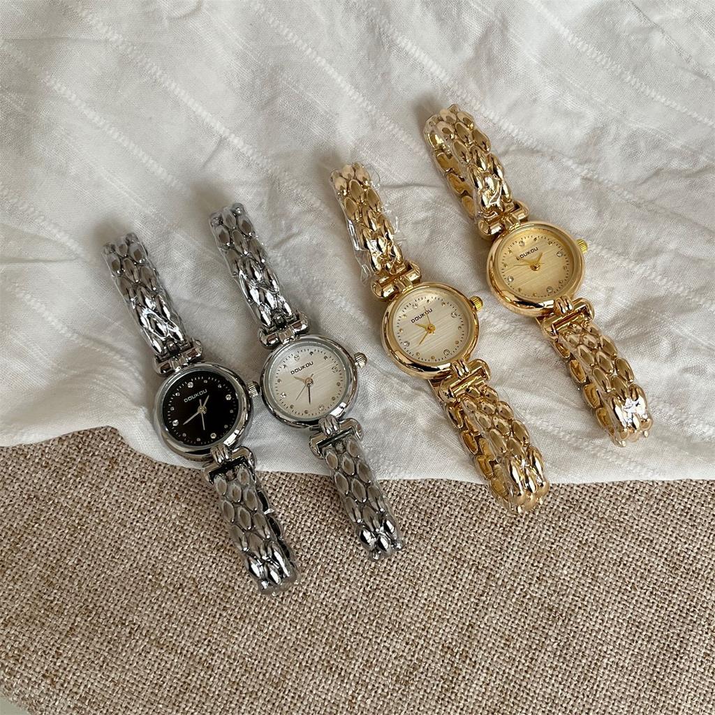 Vintage Elegant Women Watches Luxury Brand Gold Wrist Small Bracelet High Quality Ladies Quartz Watches for Girls Dress Gifts
