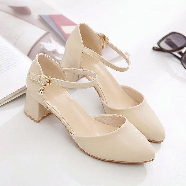 

Baotou sandals women s hollow versatile single shoes 2025 summer new fairy style mid-heel one-word buckle high heels thick heel 40