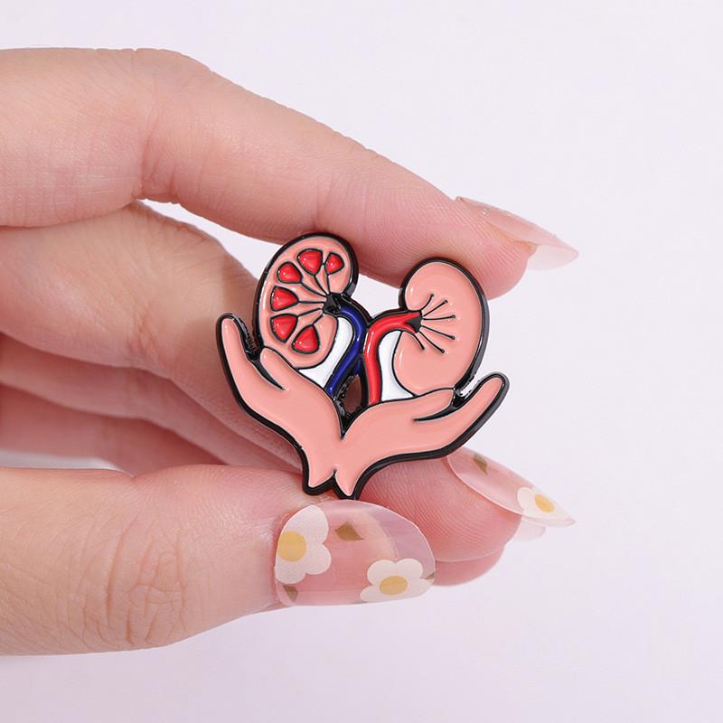 Unique Creative Alloy Organ Shaped Brooch Personalized Liver Heart Lung Design For Fashion Accessories