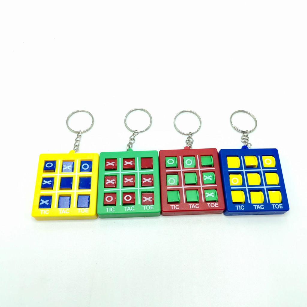XO Tic-Tac-Toe Keychain: Plastic Chess Toy for Elementary Students
