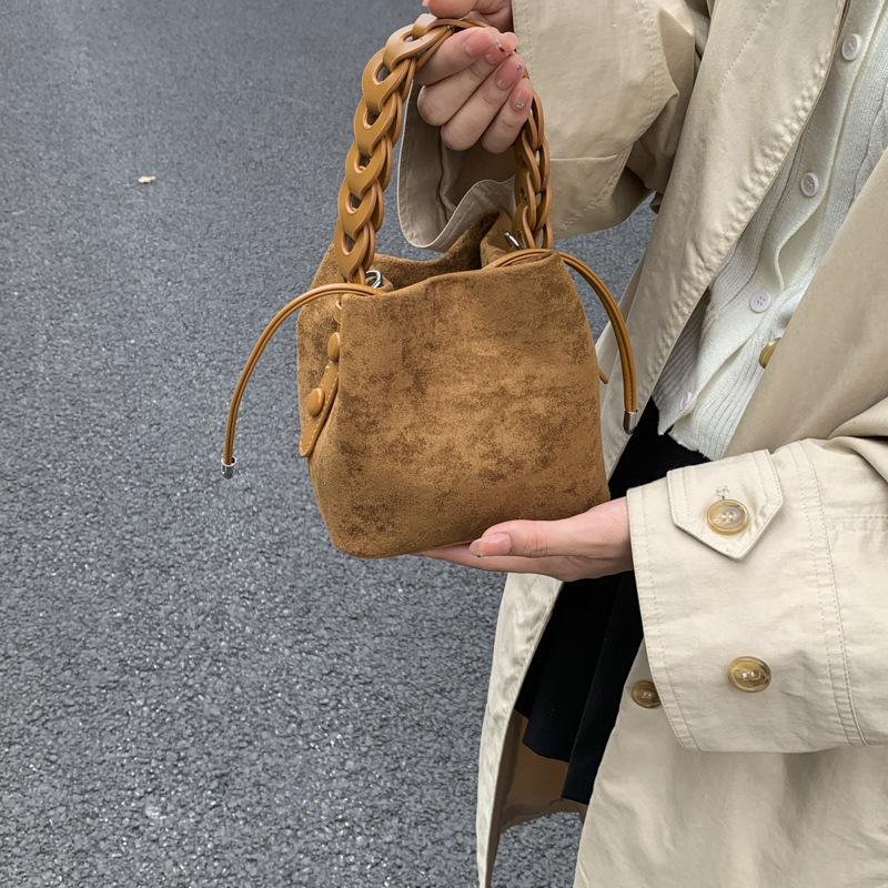 Go Out Handbag Women 2025 New Retro Suede Shoulder Bag Niche Commuter Versatile Messenger Bucket Bag