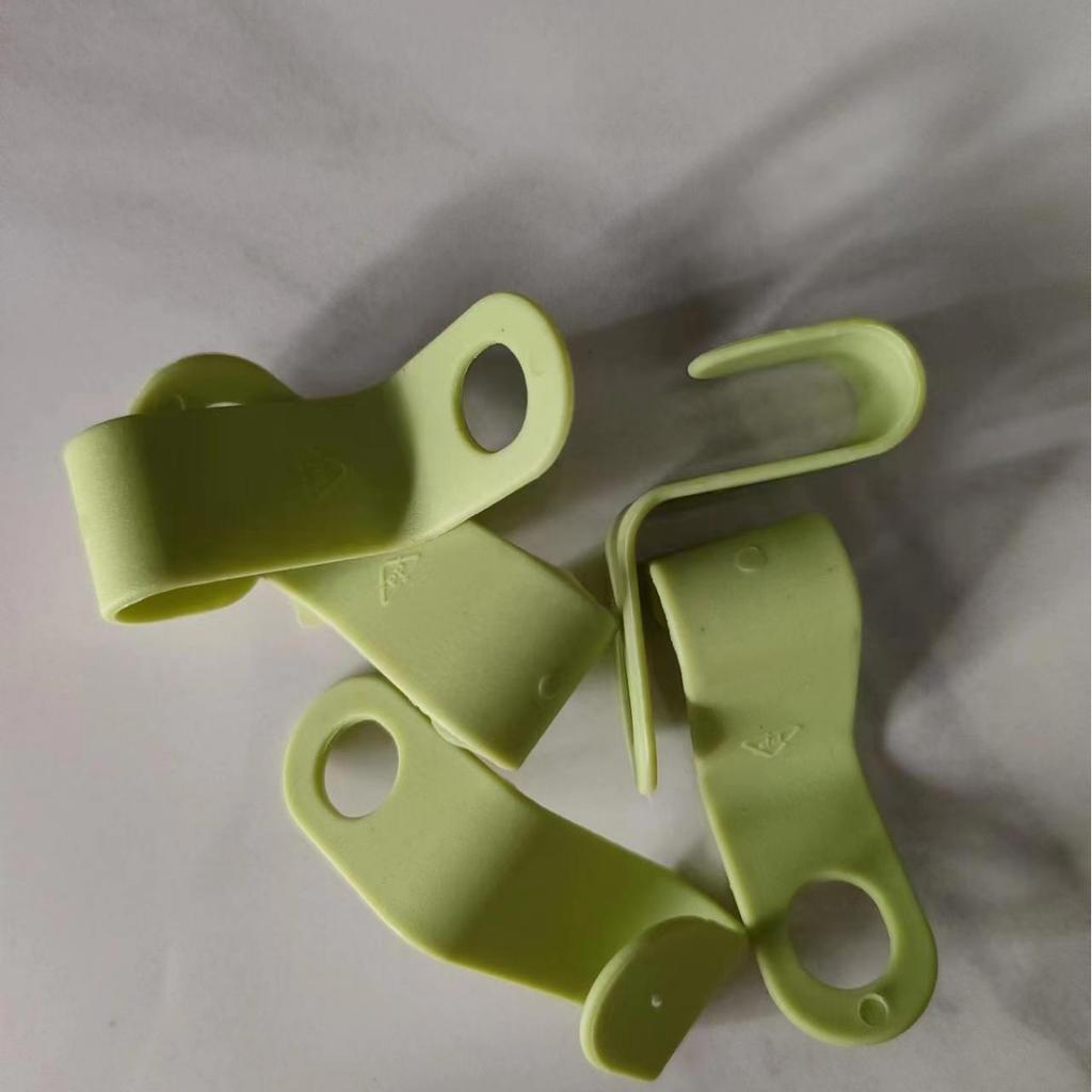 20pcs Plastic Clothes Hanger Connectors - Space-Saving Wall-Mounted Organizer, Durable Hooks for Stylish Closet Storage
