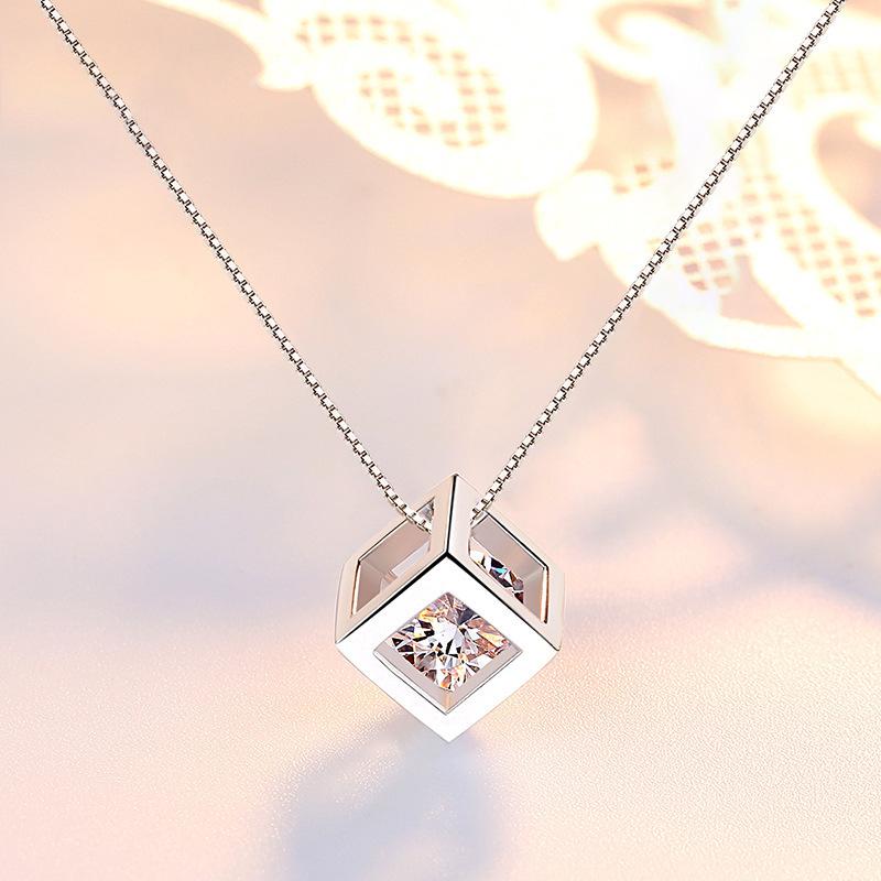 Trendige dunkelblaue Rubik's Cube Sterling Silber Halskette für Damen - Eleganter Schlüsselbeinanhänger, Perfektes Weihnachtsgeschenk für Freundin