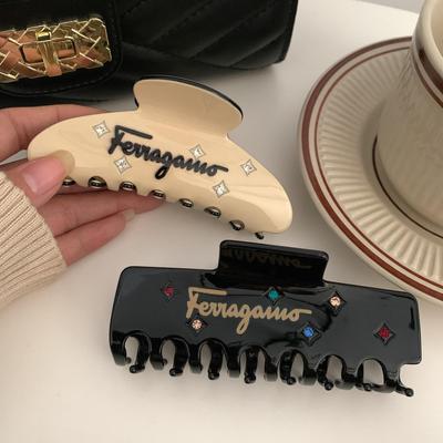 "Korean High-Grade Acetate Shark Hair Clip - Large Ornamental Head Accessory for Women"