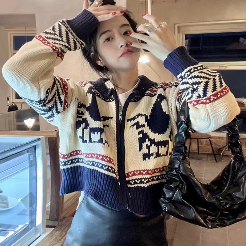 Korean version of the retro contrast color long-sleeved thick sweater, autumn and winter new lazy style short knitted cardigan jacket