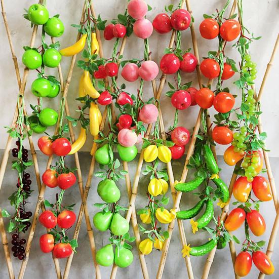 4Pcs Artificial Fruit Vegetable Garland Wall Hanging Fake Banana Strawberry Pumpkin Tomato Cucumber Chili String Farmhouse Kitchen Decoration