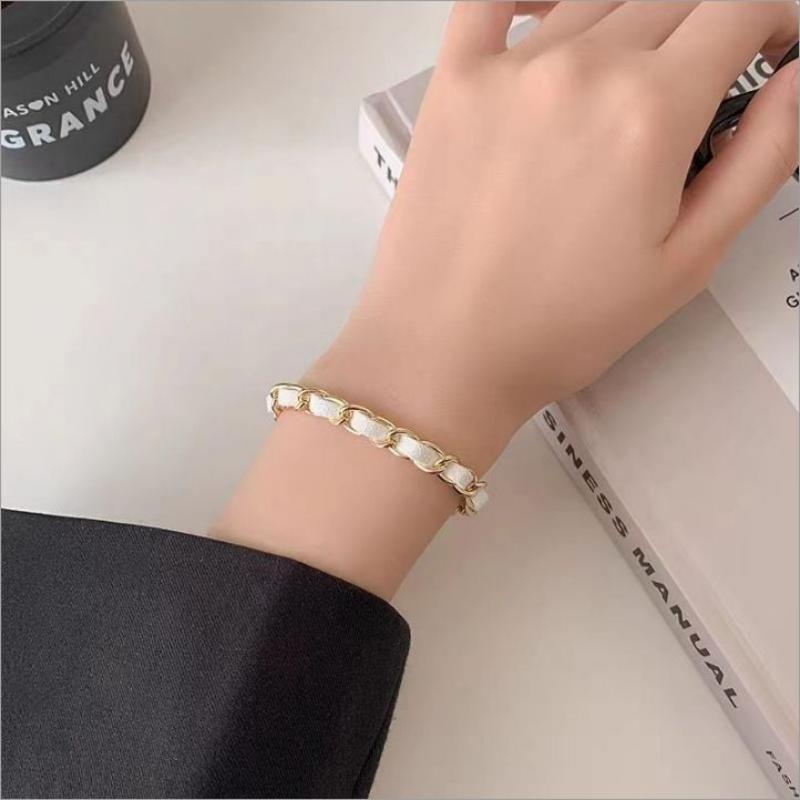 

Fashionable and High-end Ins Style Versatile Retro Bracelet 19CM