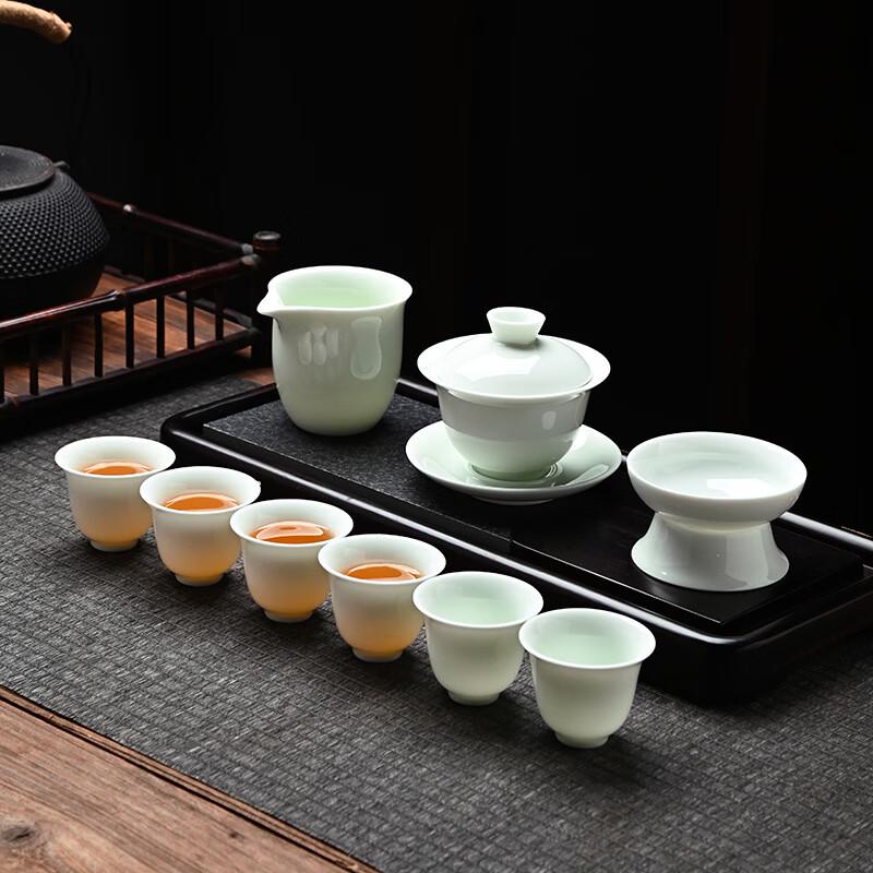 

10-Piece Pure White Ceramic Kung Fu Tea Set with Leather Box