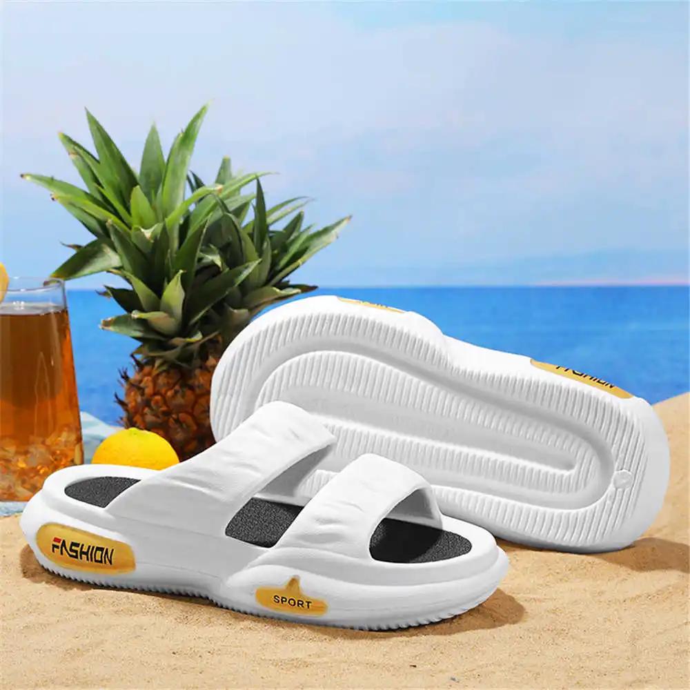 Fashion Ablution Slip-resistant Men Bathroom Slippers Men Sandal Shoes Men's Sneakers Size 46 Sports Footwear Top Comfort Luxury