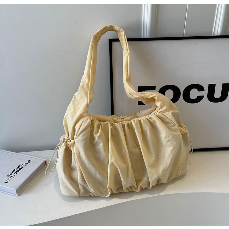 

IELGY Женская белая плиссированная сумка, простая и модная, универсальная сумка-мессенджер через плечо для поездок на работу и подмышку жёлтый