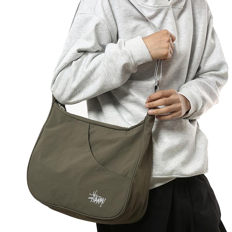 Solid Color Large Capacity Shoulder Bag Women's Crossbody Bag Men Commuter Tote Bag