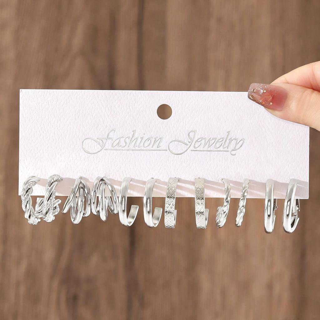 European & American C-Shaped Metal Texture Ear Cuff: Women's Retro Twist Earring Set (6-Piece).