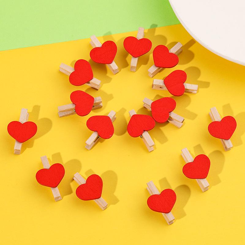 Creative Wooden Red Heart Photo Clips - Decorative Wall Hanging Ornaments