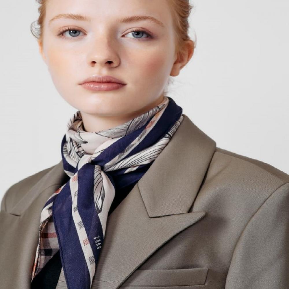 Daks Navy Floral Silk Scarf Dcsc2f351 Single option