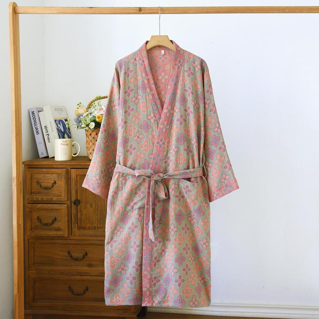Women's Retro Jacquard Cotton Yukata: Lightweight Spring/Autumn Nightgown and Kimono-Style Pajamas.