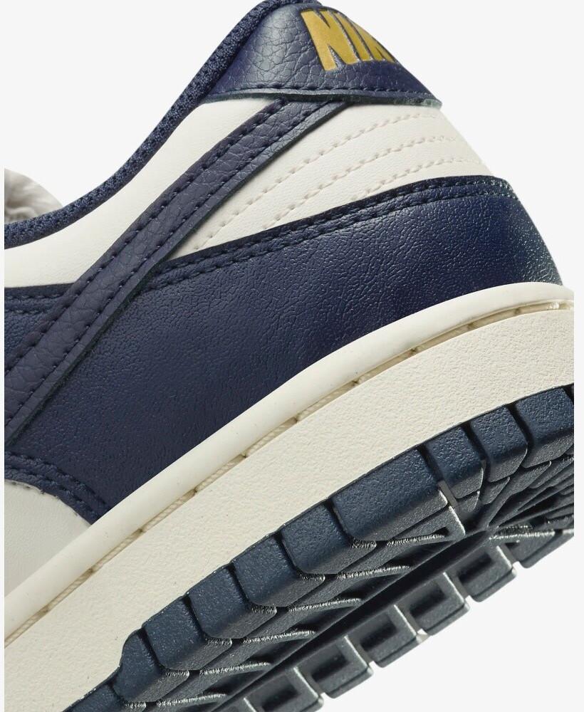 Кроссовки Nike Dunk Low Next Nature Women phantom/pale ivory/metallic gold/obsidian