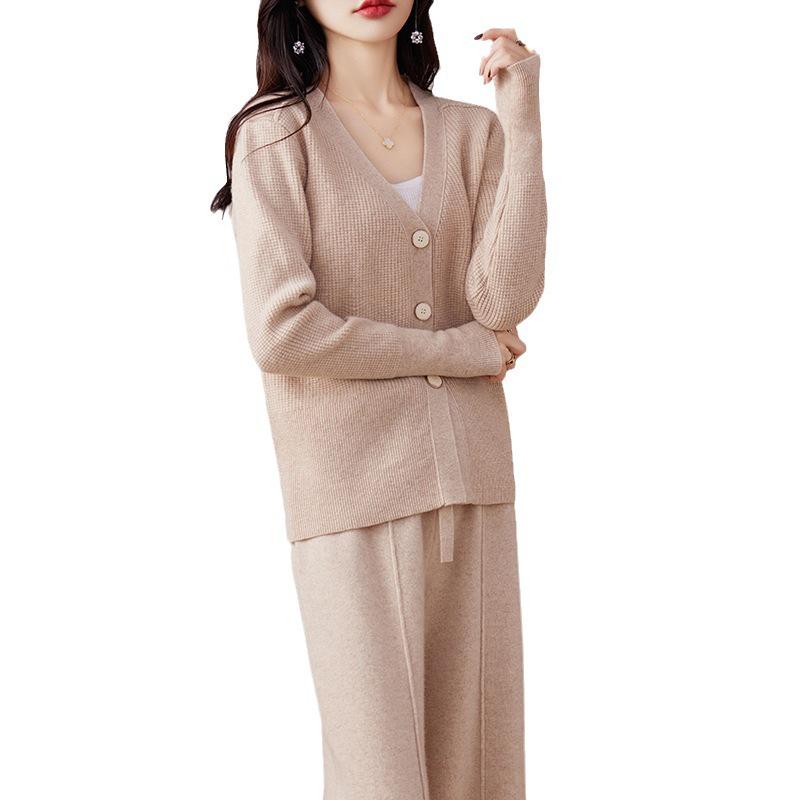 2023 Fashion Plus Size Wide-Leg Pants & Long Sleeve Wool Cardigan Set for Spring & Autumn