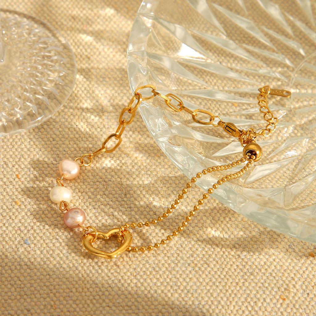Vintage Heart Pendant Bracelet For Women Pearl Jewelry Titanium Steel Accessory