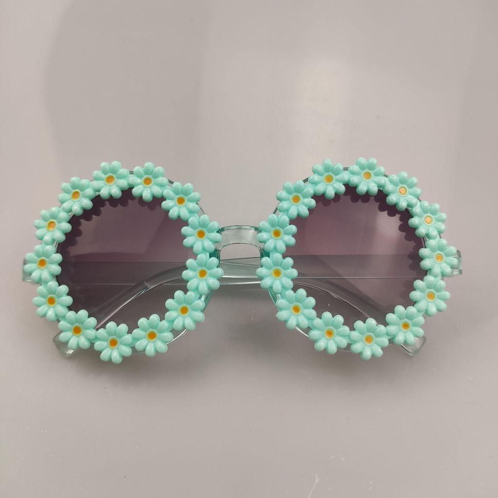 Girls' Cute Daisy Sunglasses - Stylish Sunflower Design for Picnics & Outings