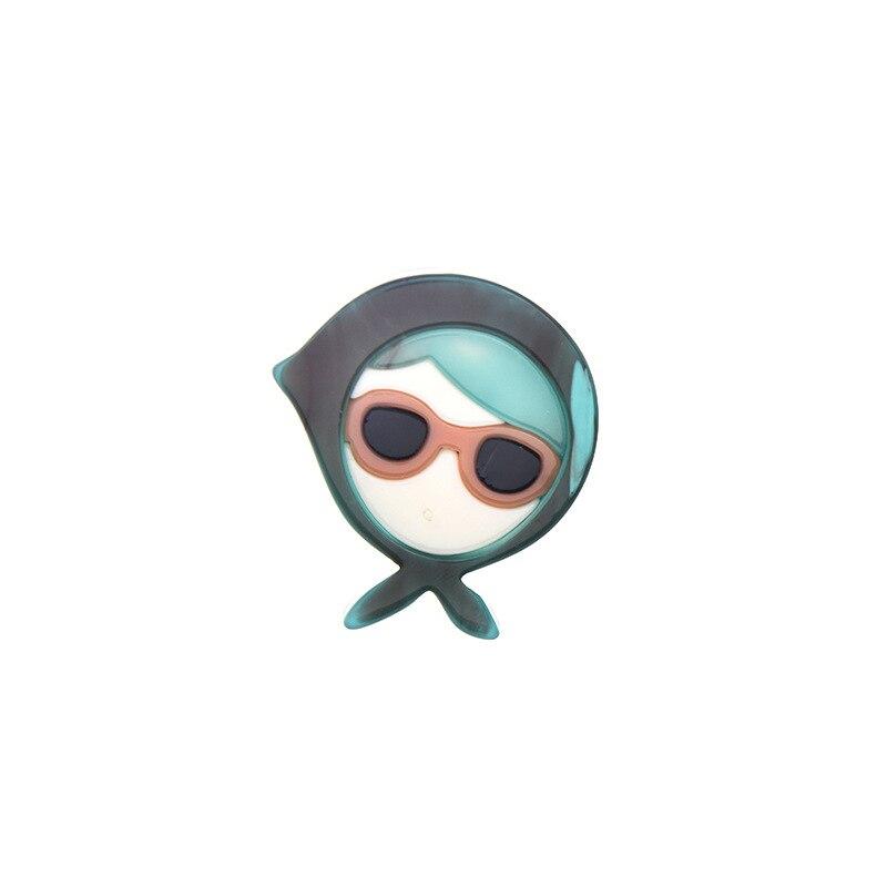 Blucome Broșă acrilice în formă de fată anime pentru femei Grils Decorat Hijab