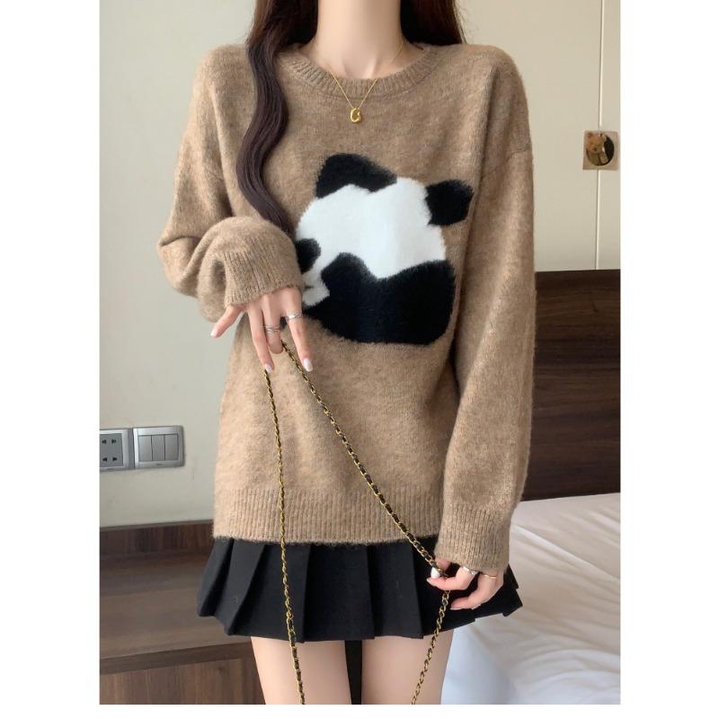 Women's Panda Jacquard Crewneck Sweater for Loose Autumn and Winter Style Slouchy Base Knit Top
