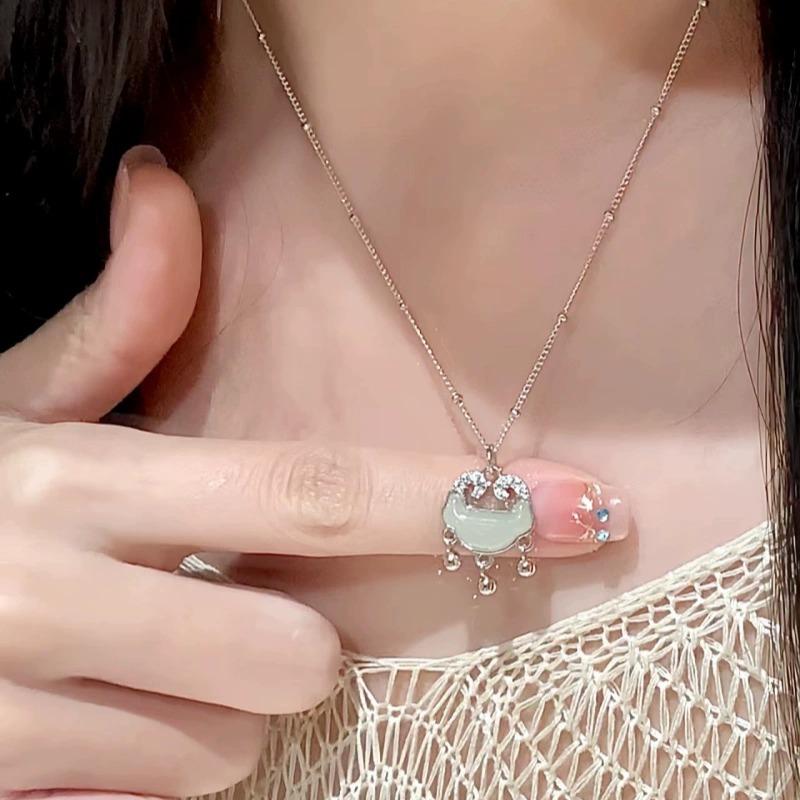 Ping An Lock Necklace Women's Light Luxury Niche Design New Chinese Clavicle Chain for Mother's Day Gifts