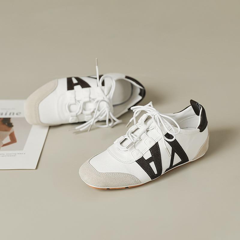 

Summer new women s splicing soft bottom, ultra-light and easy to wear, not tired feet, casual flat bottom 40 білий